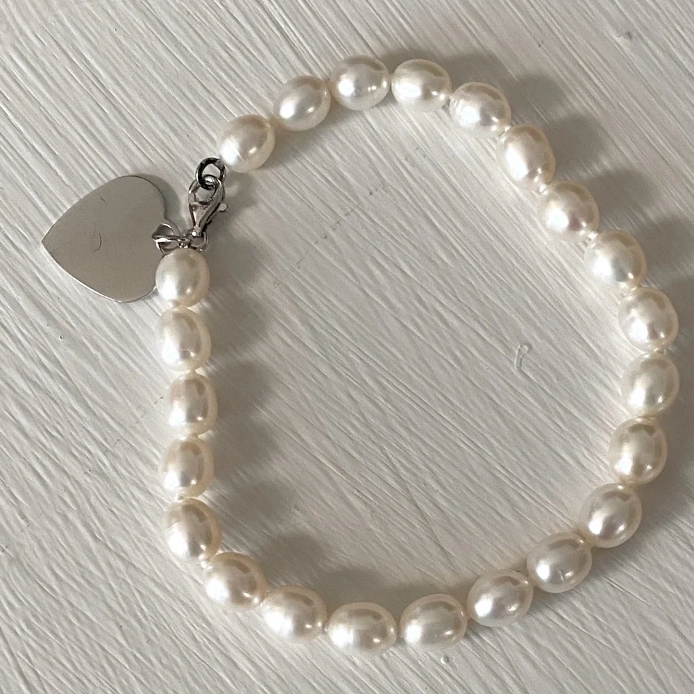 Helzberg Diamonds this elegant